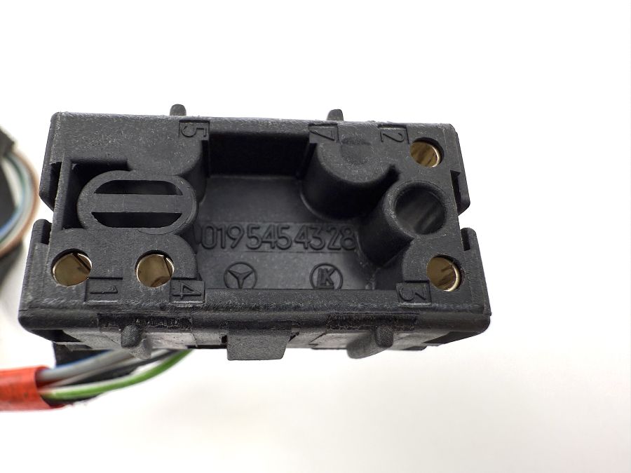 0195454328 1298201410 | Mercedes SL500 | R129 Window control switch wiring connector