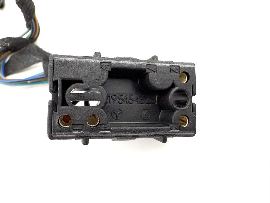 0195454328 1298201410 | Mercedes SL500 | R129 Window control switch wiring connector