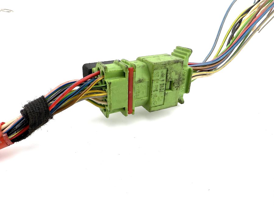 0295457228 0315459628 | Mercedes SL500 | R129 Wiring connector 0295457228 0315459628 | Mercedes SL500 | R129 Wiring connector