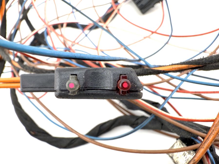 0365450828 2025453728 | Mercedes SL500 | R129 CD changerwiring and optical cable