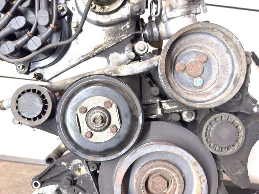 1040103998 | Mercedes 300SL-24 | R129 M104.981 Engine