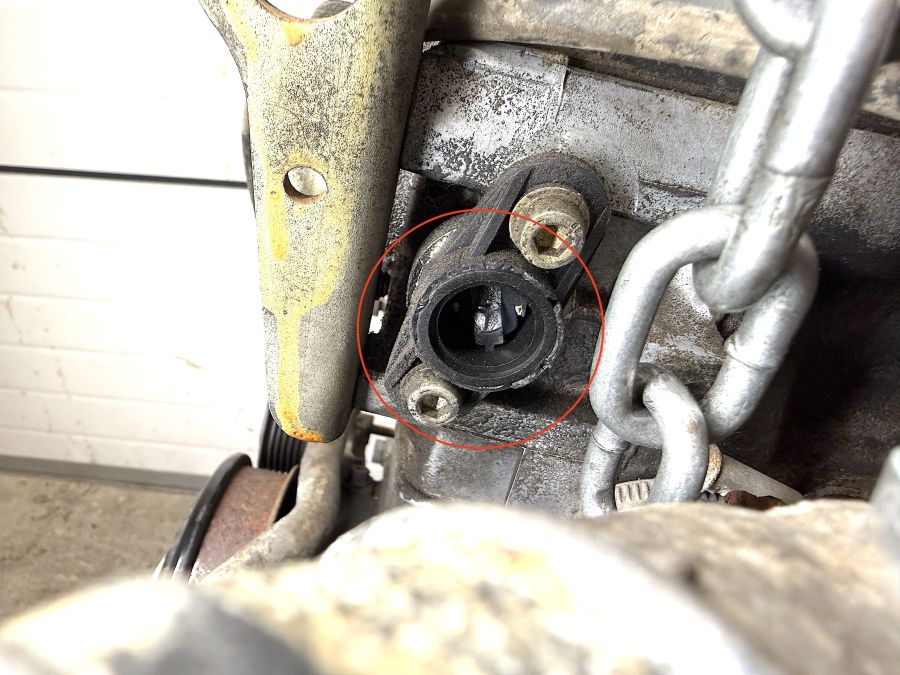 1040103998 | Mercedes 300SL-24 | R129 M104.981 Engine