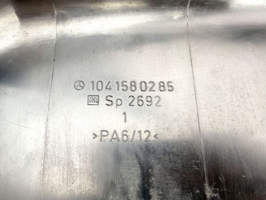 1041580285 1041580485 | Mercedes 300SL-24 | R129 Ignition suppressor housing with cover