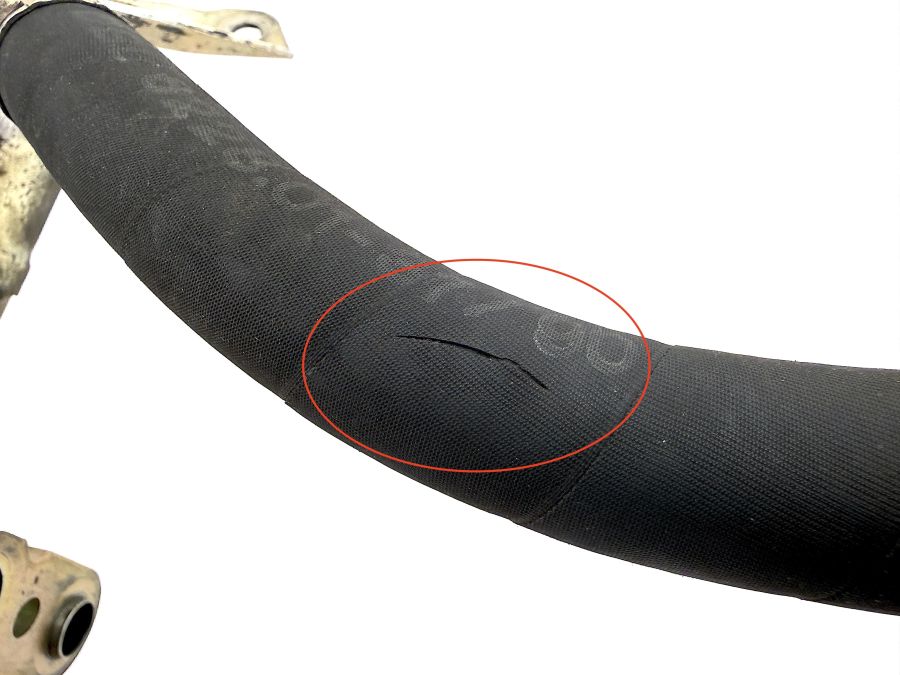 1042300156 | Mercedes 300SL-24 | R129 Air conditioning compressor pipe