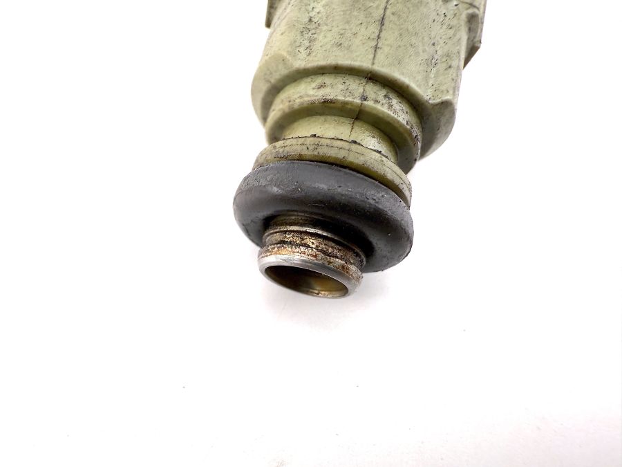 1130700095 1130780049 | Mercedes SL500 | R129 Fuel injection rail