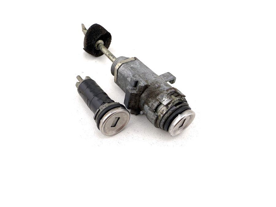 1131531279 2118209126 2305450508 | Mercedes SL500 | R230 Steering ignition trunk door lock key set