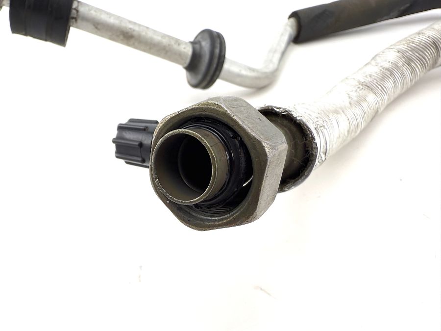 1132300756 1298303215 | Mercedes SL500 | R129 Air conditioning compressor pipe