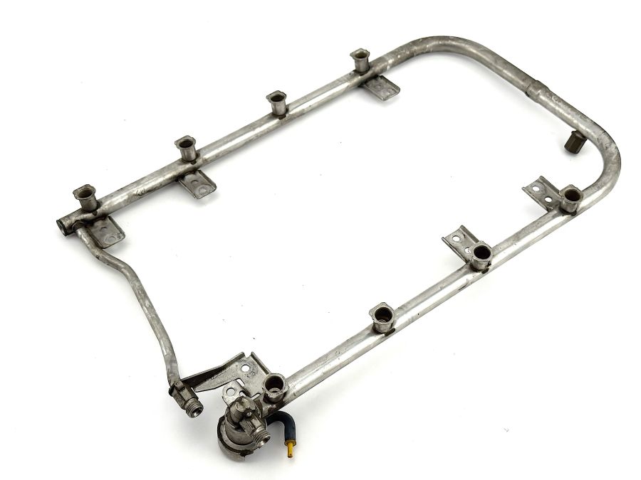 1190700895 | Mercedes SL500 | R129 Fuel injection rail 1190700895 | Mercedes SL500 | R129 Fuel injection rail