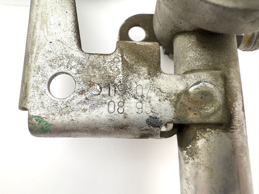 1190700895 | Mercedes SL500 | R129 Fuel injection rail 1190700895 | Mercedes SL500 | R129 Fuel injection rail