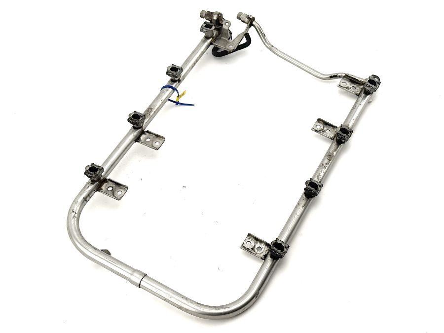 1190700895 | Mercedes SL500 | R129 Fuel injection rail