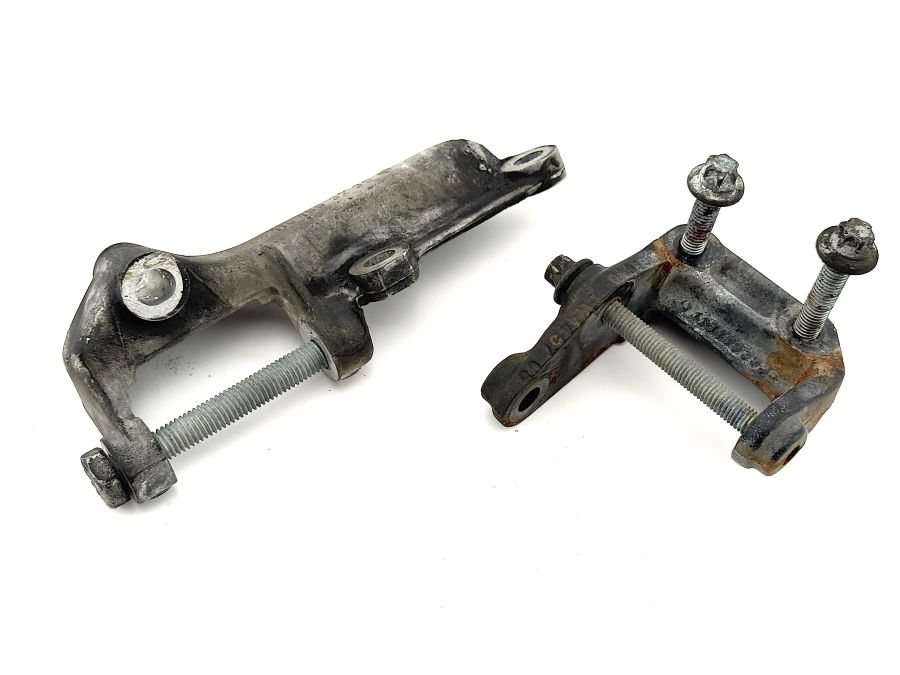 1191553935 1191553935 | Mercedes SL500 | R129 Alternator holder mounts