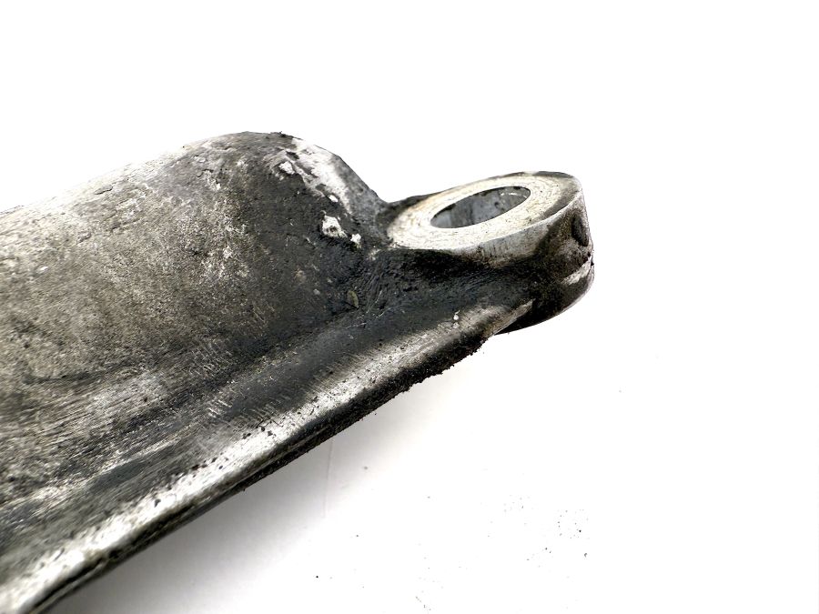 1191553935 1191553935 | Mercedes SL500 | R129 Alternator holder mounts