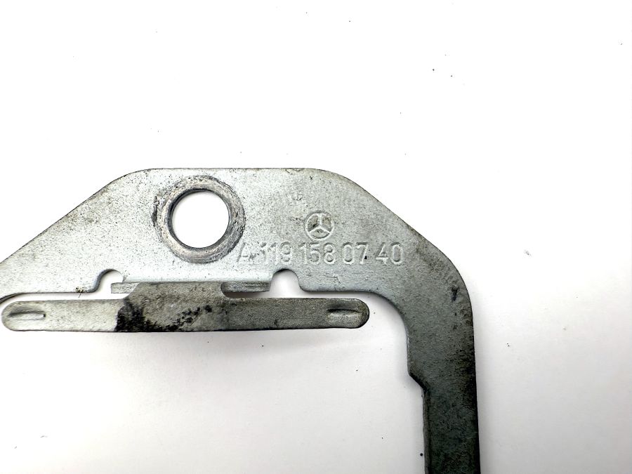 1191580740 N000912006004 | Mercedes SL500 | R129 Ignition coil holding brackets 1191580740 N000912006004 | Mercedes SL500 | R129 Ignition coil holding brackets