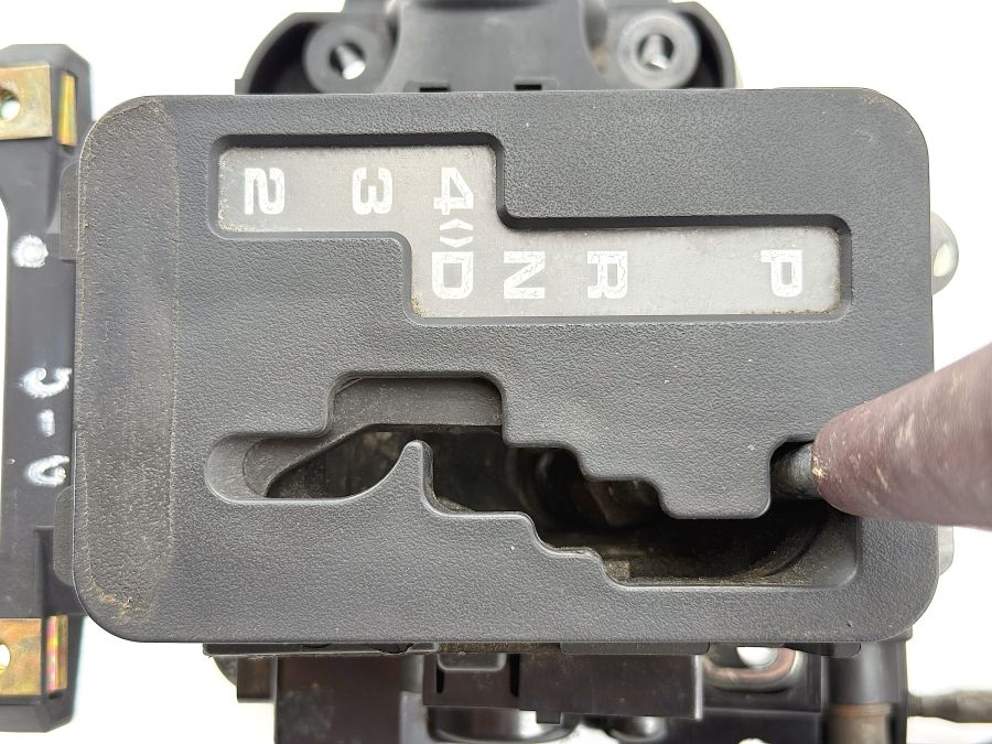 1242670237 1292670710 1292600272 | Mercedes 300SL-24 | R129 Gear selector shifter