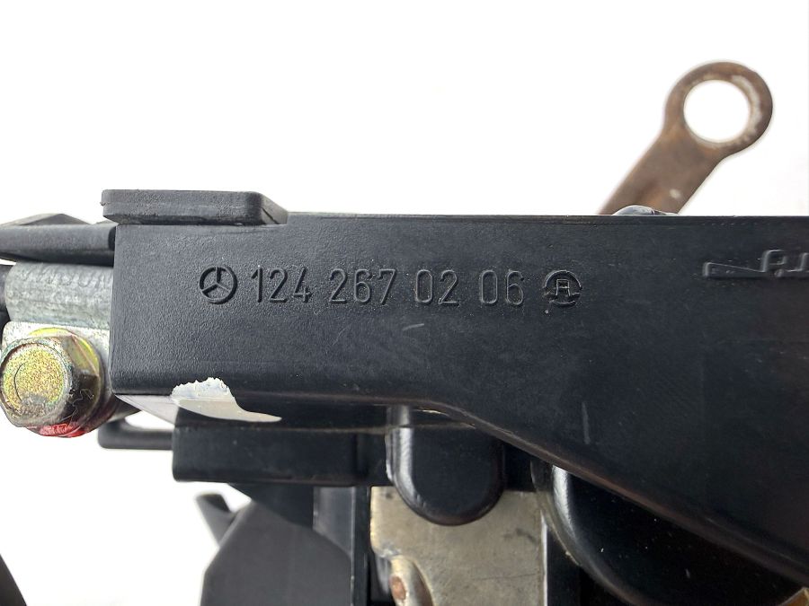 1242670237 1292670710 1292600272 | Mercedes 300SL-24 | R129 Gear selector shifter