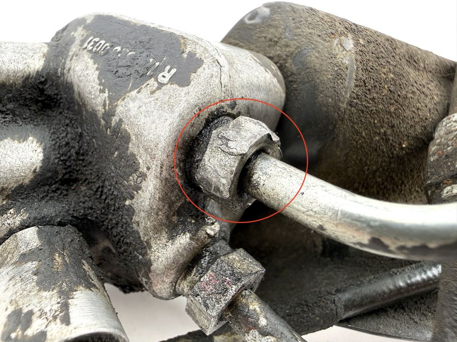 1243280031 | Mercedes 300SL-24 | R129 Rear self leveling control valve