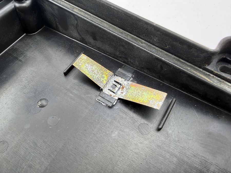 1245401750 1245400082 12454001823 | Mercedes 300SL-24 | R129 Left side fuse box