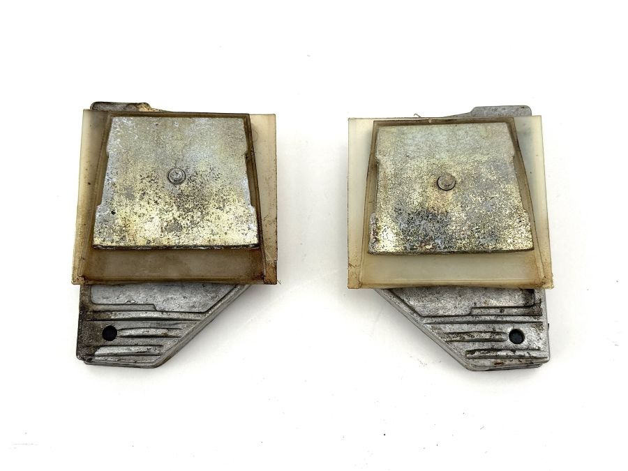 1247250132 1247250232 | Mercedes 300SL-24 | R129 Door window guide