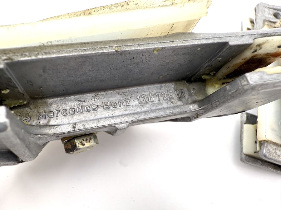 1247250432 1247250332 1267250897 | Mercedes SL500 | R129 Side window mounting holders