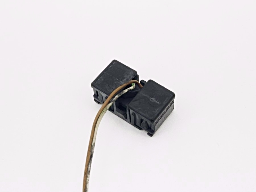 1248203701C 0135452328 | Mercedes SL500 | R129 Anti theft alarm indicator wiring connector