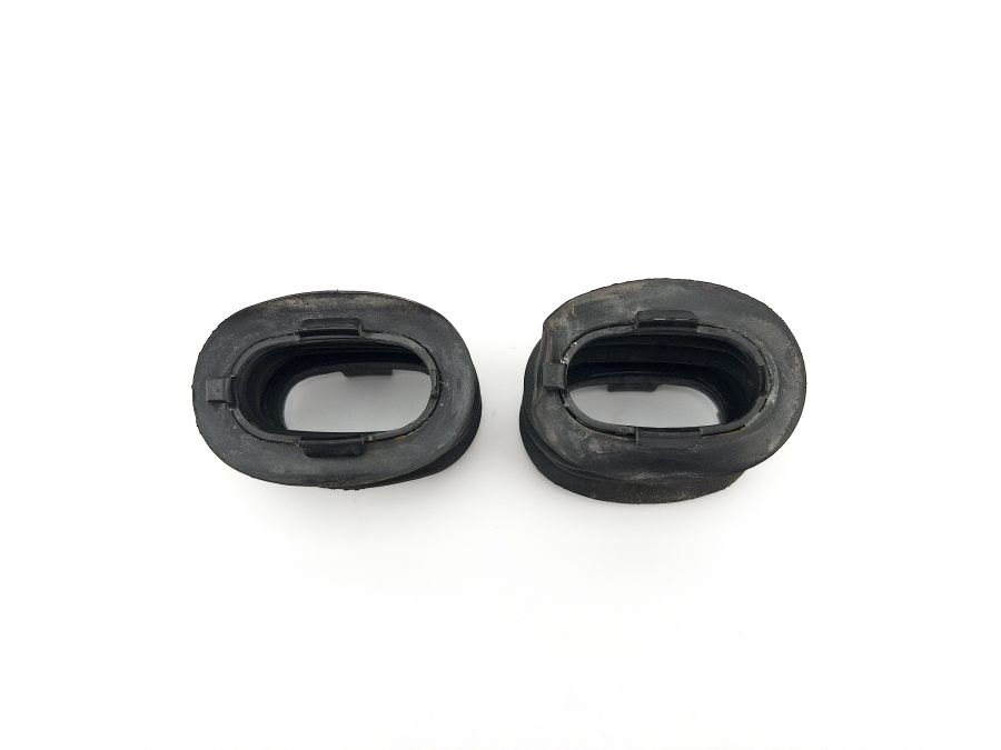 1248210197 | Mercedes SL500 | R129 Doors wires rubber protector pair