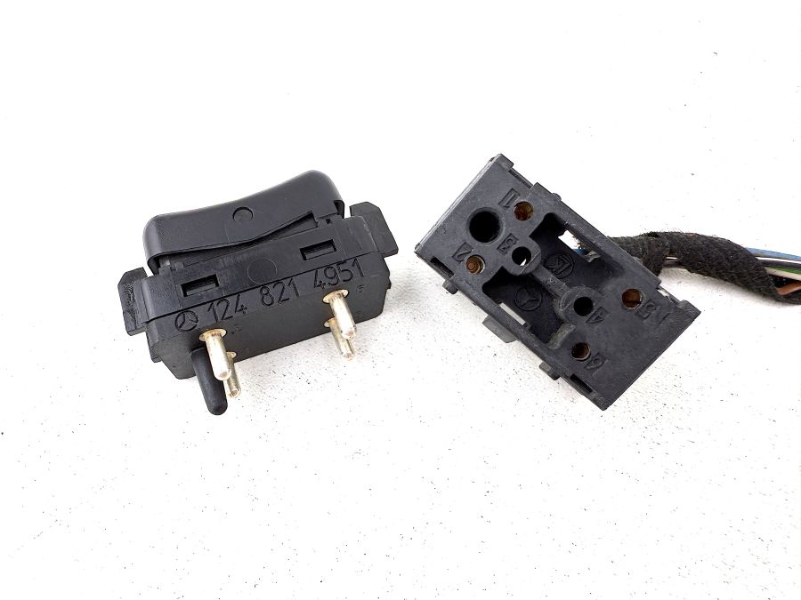 1248214951 | Mercedes SL500 | R129 Towing protection switch