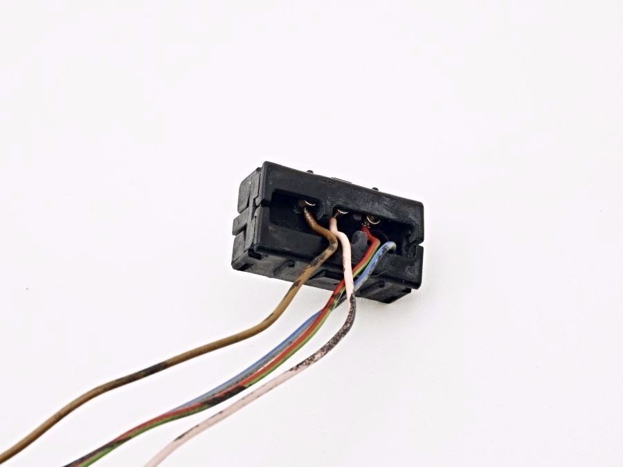 1248215051C 0215450428 | Mercedes SL500 | R129 Door locking switch wiring connector