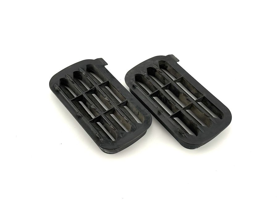 1248370230 1248370242 | Mercedes SL500 | R129 Body ventilation grille