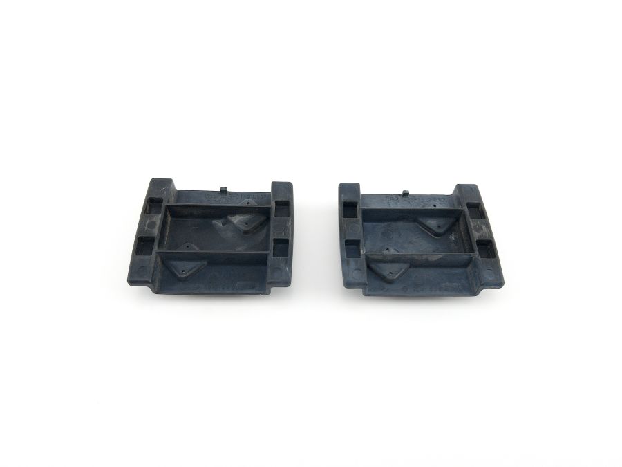 1248800130 | Mercedes SL500 | R129 Rear bumper guide bracket pair