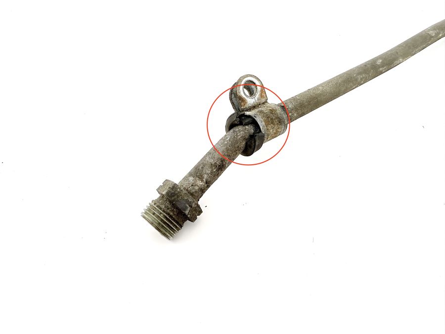 1292700196 | Mercedes SL500 | R129 Gearbox oil line to radiator