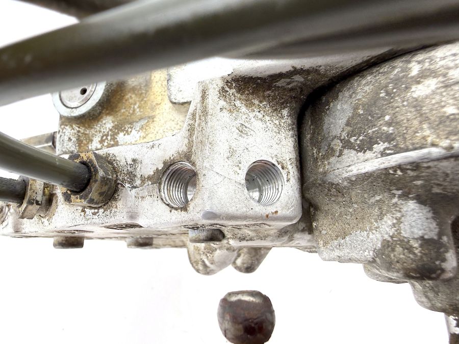 1293200058 1293270189 1243200058 | Mercedes 300SL-24 | R129 Front self leveling control valve