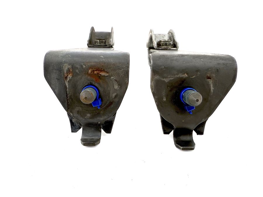 1293230026 1293230126 2013232340 | Mercedes SL500 | R129 Front stabilizer bar brackets 1293230026 1293230126 2013232340 | Mercedes SL500 | R129 Front stabilizer bar brackets