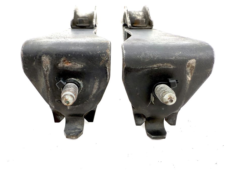 1293230026 1293230126 2013232340 | Mercedes SL500 | R129 Front stabilizer bar brackets