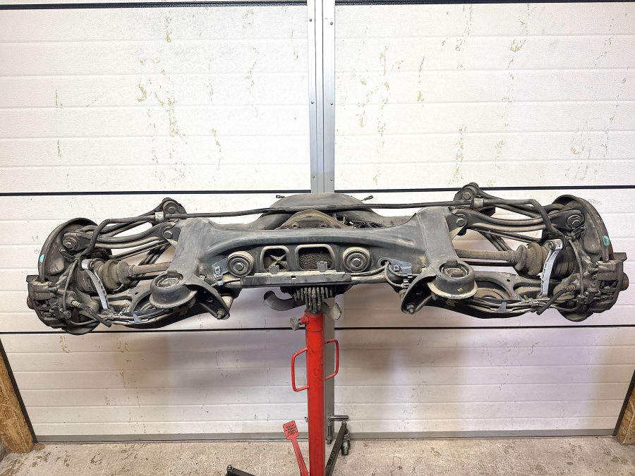 1293501508 1293504914 1293506110 | Mercedes SL500 | R129 Rear subframe 1293501508 1293504914 1293506110 | Mercedes SL500 | R129 Rear subframe