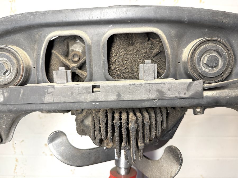 1293501508 1293504914 1293506110 | Mercedes SL500 | R129 Rear subframe