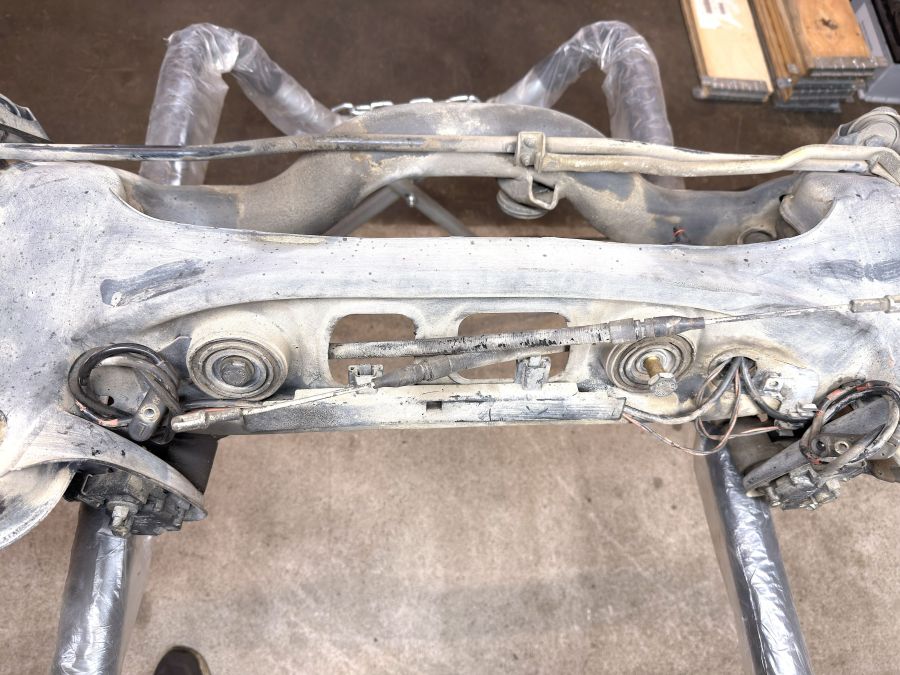 1293501508 2013502032 2013502132 | Mercedes 300SL-24 | R129 Rear subframe