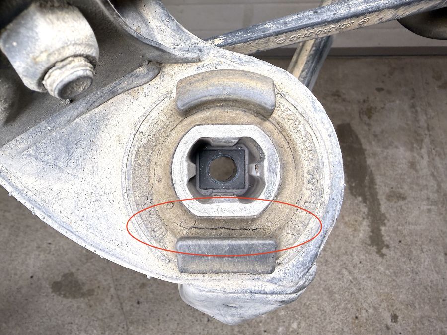 1293501508 2013502032 2013502132 | Mercedes 300SL-24 | R129 Rear subframe