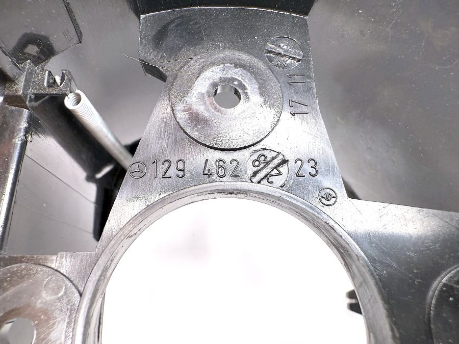 1294622823 | Mercedes SL500 | R129 Steering column cover trim