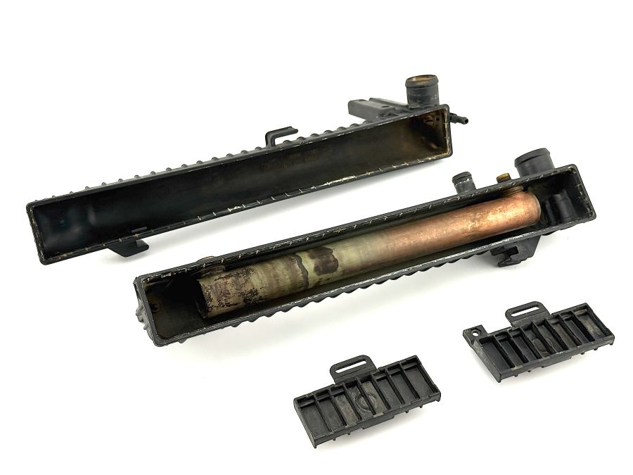 1295000103 | Mercedes SL500 | R129 Engine cooling radiator plastic sides 1295000103 | Mercedes SL500 | R129 Engine cooling radiator plastic sides