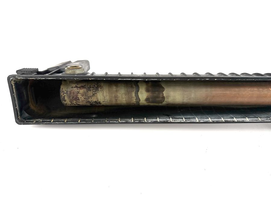 1295000103 | Mercedes SL500 | R129 Engine cooling radiator plastic sides 1295000103 | Mercedes SL500 | R129 Engine cooling radiator plastic sides