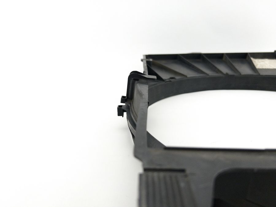 1295000155 1295050355 1295050255 | Mercedes SL500 | R129 Engine radiator fan shroud 1295000155 1295050355 1295050255 | Mercedes SL500 | R129 Engine radiator fan shroud