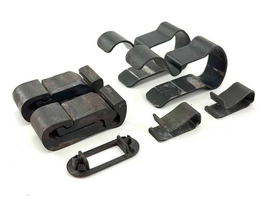 1295040146 1295040012 1295040135 | Mercedes 300SL-24 | R129 Brackets for front cooling radiator