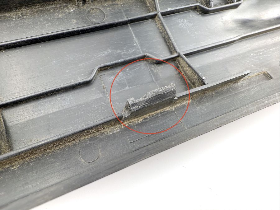 1295050388 | Mercedes SL500 | R129 Engine radiator cover upper 1295050388 | Mercedes SL500 | R129 Engine radiator cover upper