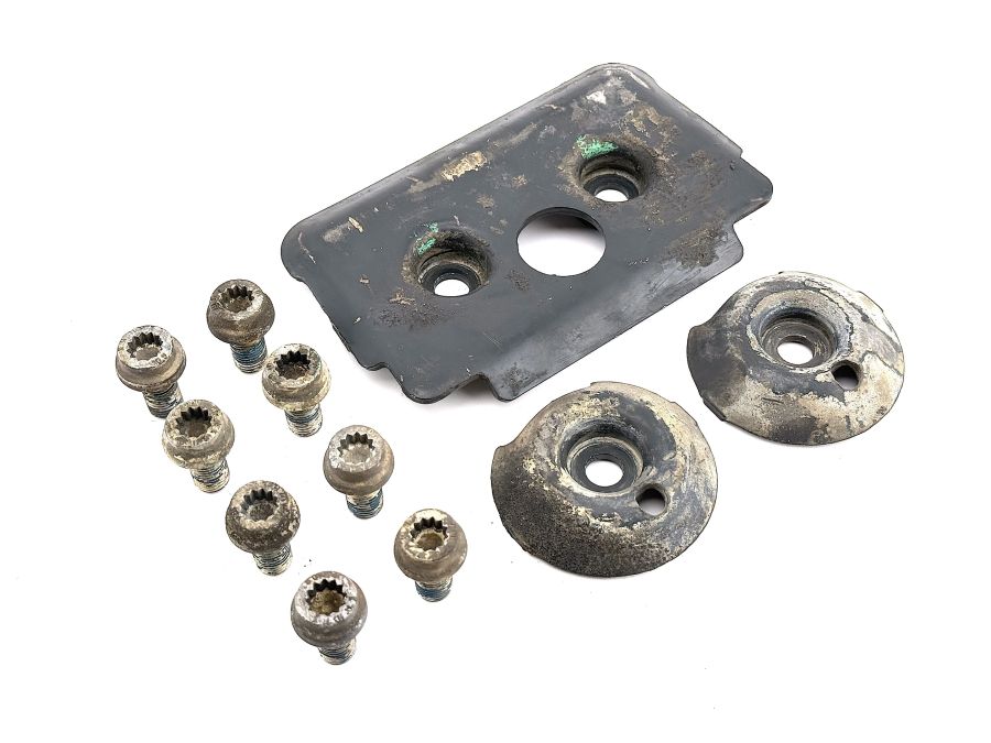 1295240088 1295240176 0019901612 | Mercedes 300SL-24 | R129 Stabilizer struts cover plates with bolts