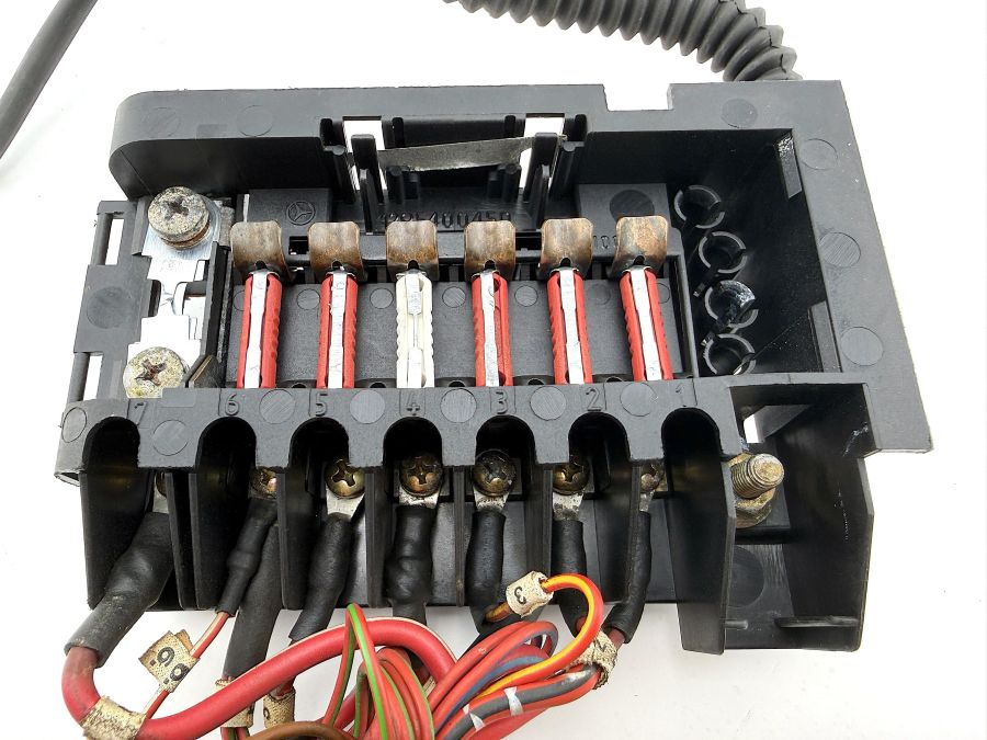 1295400450 0005460285 | Mercedes 300SL-24 | R129 Rear Fuse Box