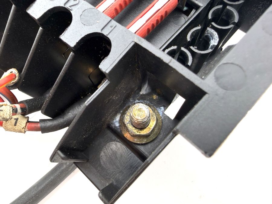 1295400450 0005460285 | Mercedes 300SL-24 | R129 Rear Fuse Box