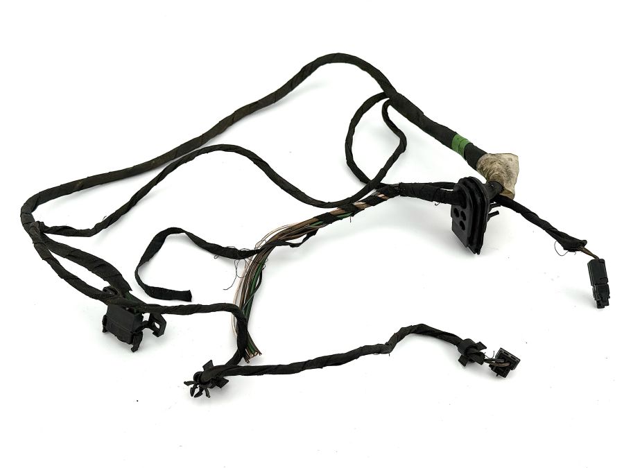 1295400833 0155455128 | Mercedes SL500 | R129 AC Heater motor blower fans wiring connector 1295400833 0155455128 | Mercedes SL500 | R129 AC Heater motor blower fans wiring connector