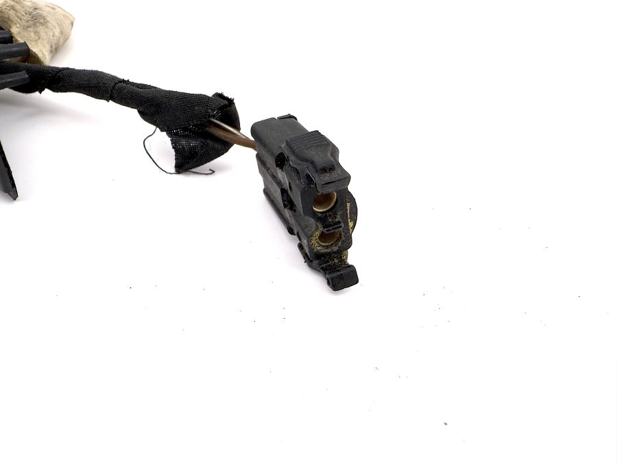 1295400833 0155455128 | Mercedes SL500 | R129 AC Heater motor blower fans wiring connector 1295400833 0155455128 | Mercedes SL500 | R129 AC Heater motor blower fans wiring connector