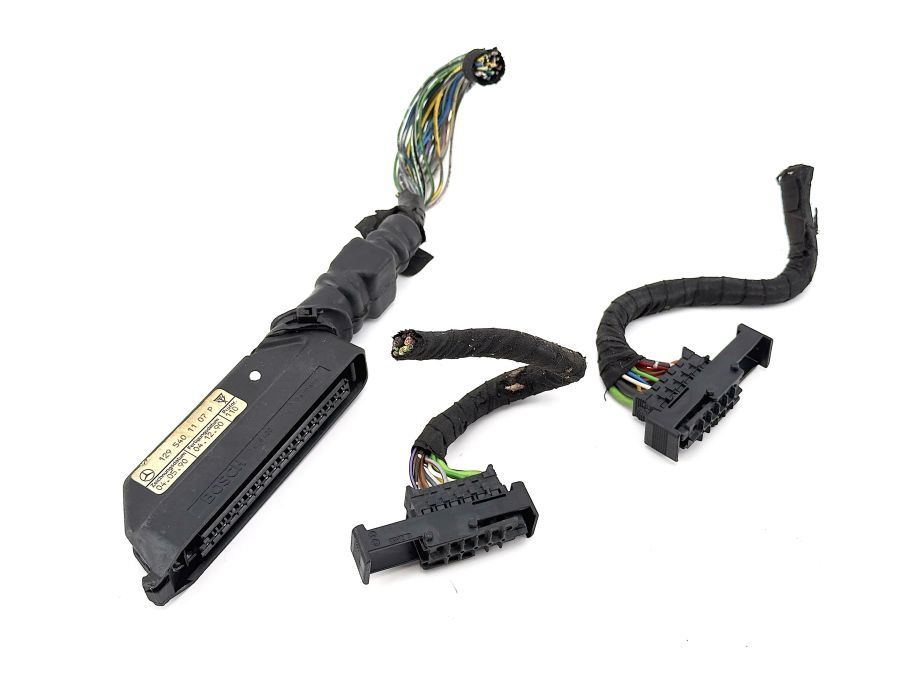 1295401107 0005463037 0175452528 | Mercedes 300SL-24 | R129 Roof control module wiring connectors