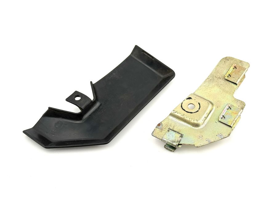 1295403073 1295450446 | Mercedes 300SL-24 | R129 Adaptive damping system wiring bracket